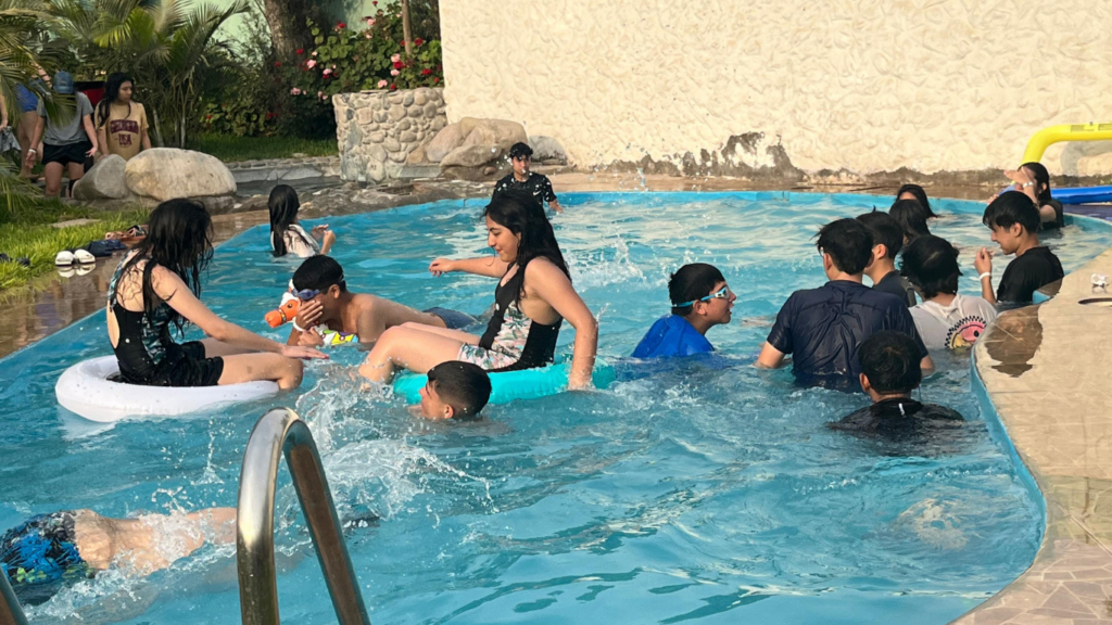 Piscina DVT