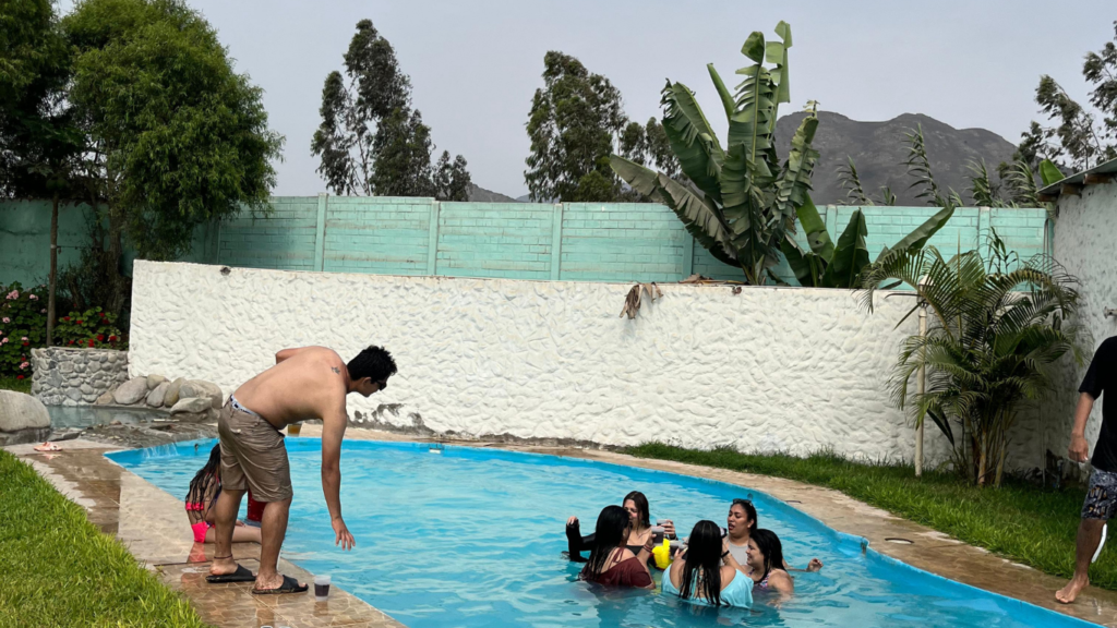 Piscina DVT